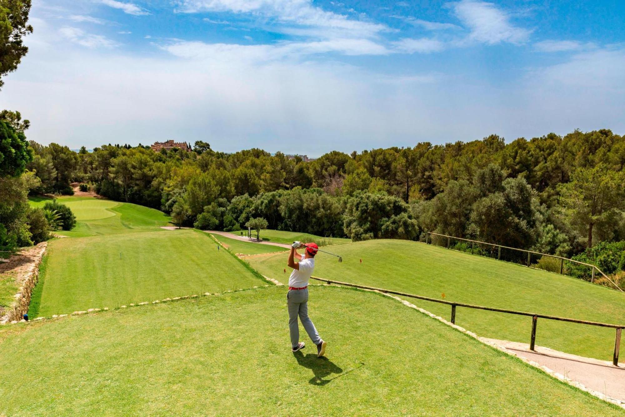 Castillo Hotel Son Vida, A Luxury Collection Hotel, Mallorca (Adults Only) Palma de Mallorca Bagian luar foto Golf in Mallorca