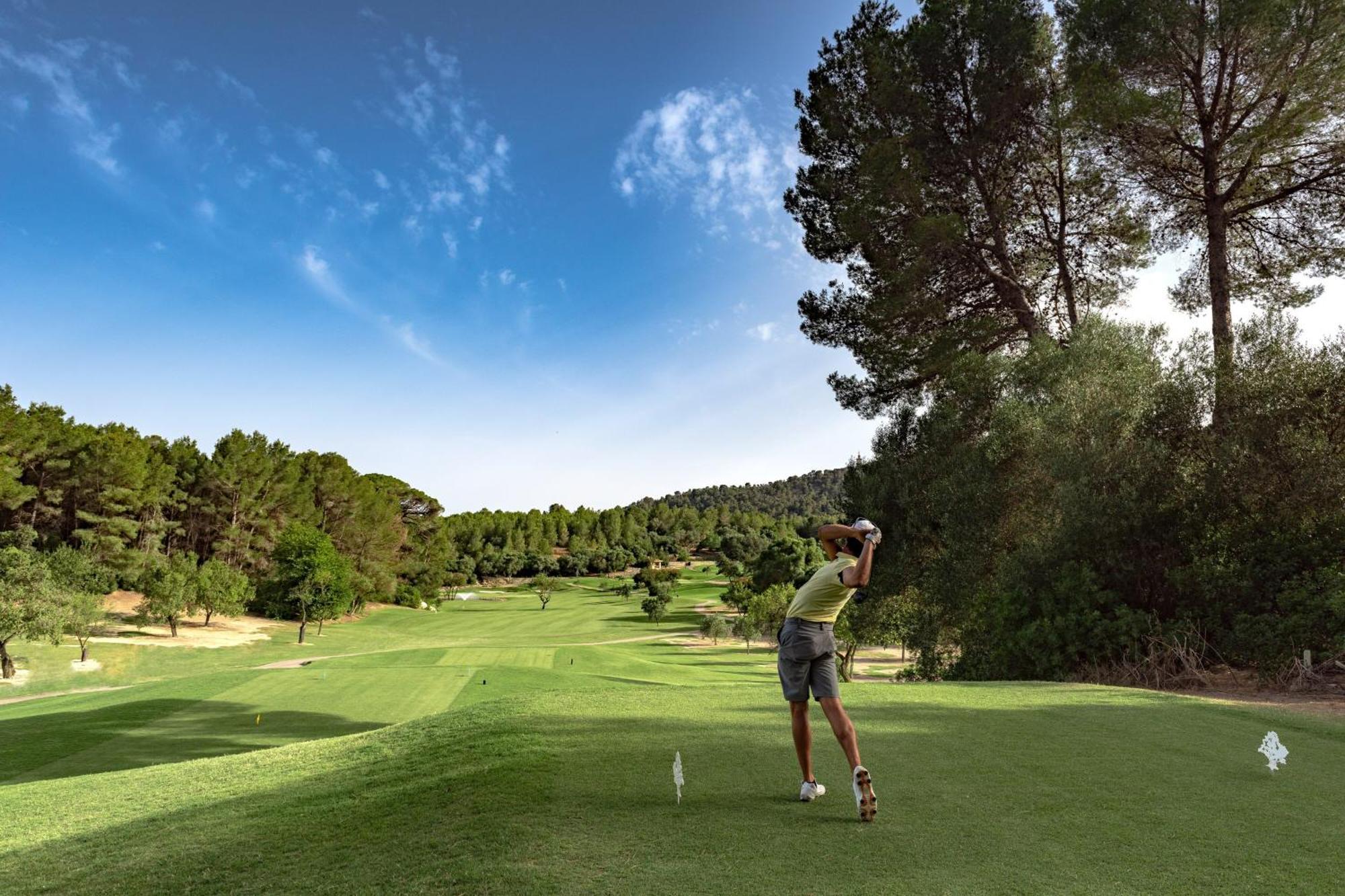 Castillo Hotel Son Vida, A Luxury Collection Hotel, Mallorca (Adults Only) Palma de Mallorca Bagian luar foto Golf in Mallorca
