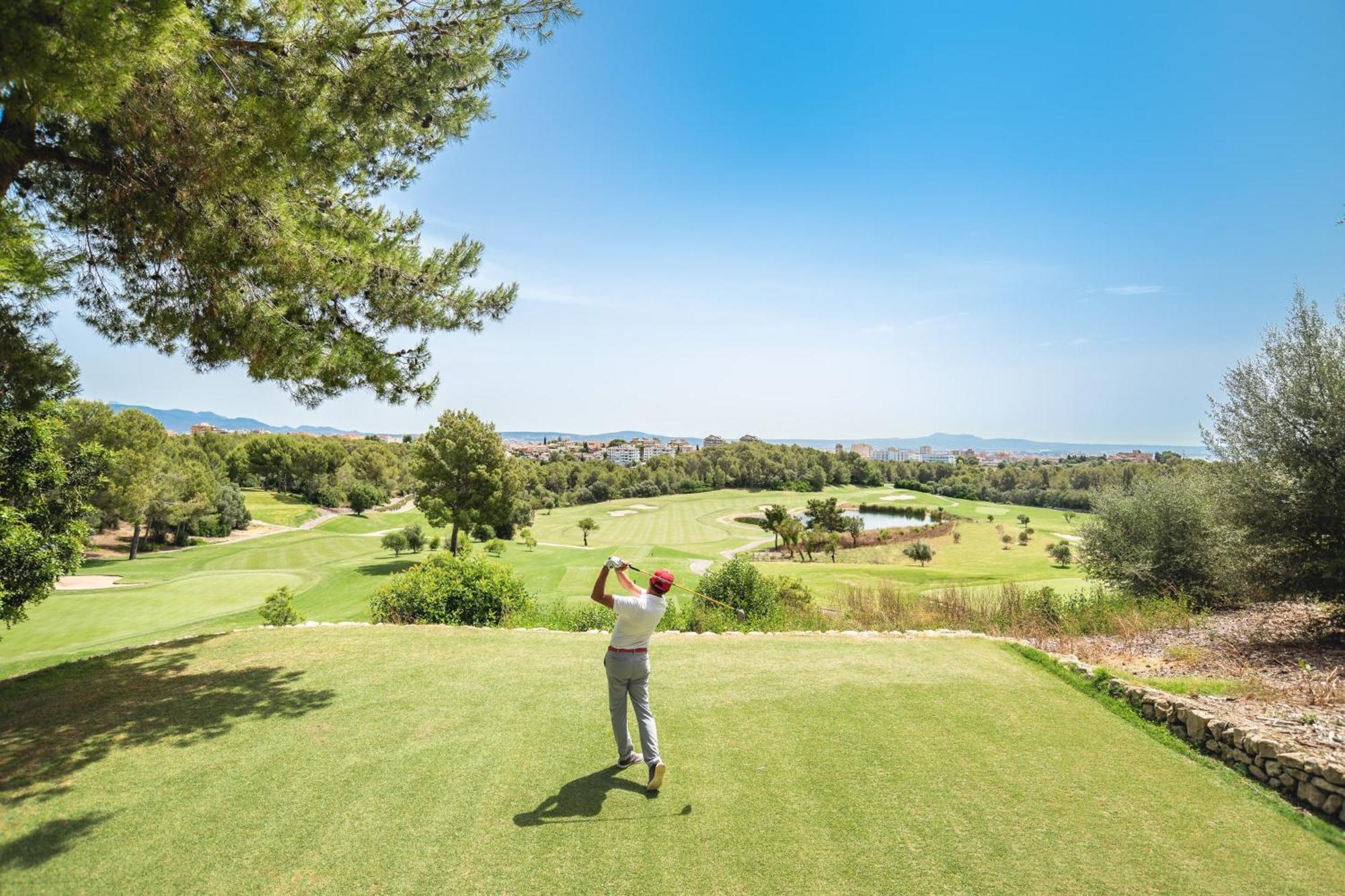 Castillo Hotel Son Vida, A Luxury Collection Hotel, Mallorca (Adults Only) Palma de Mallorca Bagian luar foto Golf in Mallorca